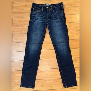 Women's American Eagle Dark Blue Skinny Jeans US 6 Short